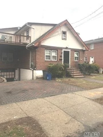 Beautiful Bayside block! Close to all!! SB district 26. Will not last!! Beautiful block close to all. Updated/rebuilt homes the entire block! Must See!!!