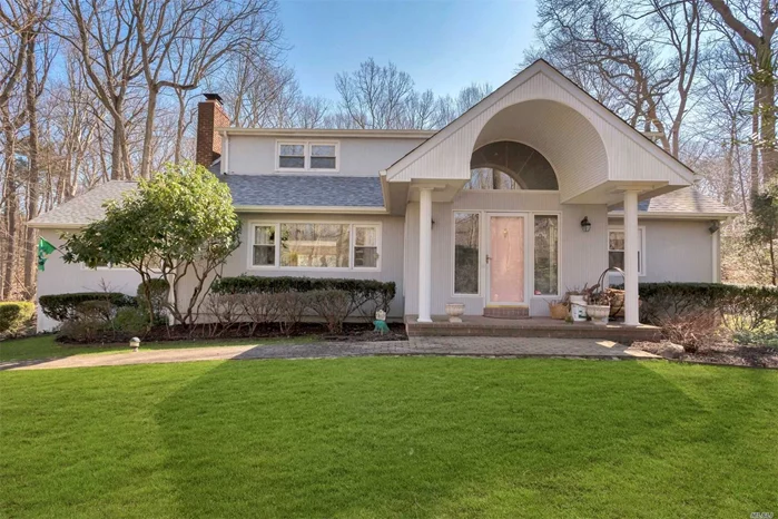 Steps to Laurel Cove Road Beach! Beautiful setting for this great Farm Ranch in Oyster Bay Cove