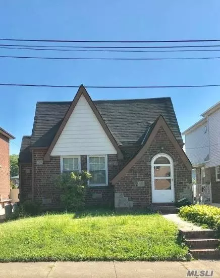 Bayside Cape. 2 bedroom, 2 bath, Kitchen, D/R, L/R with cathedral ceiling on 40 x 100 lot. Room for expansion (Add 440 sq. ft more) & build as you like. Full basement with full bath. Private driveway, 1 car garage. Needs TLC / renovations. Close to highways, airports, bridges and shopping.