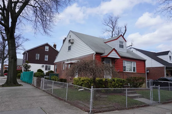 Great Opportunity: Beautifully maintained corner one-family home in the heart of Bayside. Features crown moldings, original hardwood floors, lots of natural sunlight, a spacious private backyard and driveway. Convenient local bus service to #7 subway & LIRR, and Express from Northern Blvd to Manhattan (Q76, Q27, Q12, Q13). Close to major highways, shopping and restaurants. School District 26.