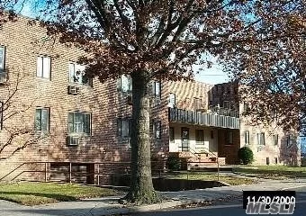 First floor of a garden complex. Large 2 bedroom unit with hardwood floors, Eat-in kitchen, Free outdoor parking spot included, Laundry in the basement.