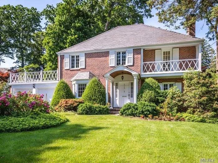 Classic Brick Center Hall Colonial in Strathmore Vanderbilt. Spectacular .4 acre property with private, mature landscaping. Spacious formal rooms and great room with fireplace and views to rear gardens. Impeccably maintained by its current owners. With 2-car GarageTek garage and full house generator. Enjoy a quiet street located close to Strathmore Vanderbilt Country Club.