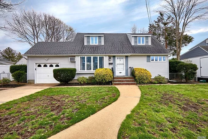 Cozy Massapequa Park Cape priced to sell. Hardwood floors, fully finished basement, HUGE yard. Close to LIRR, shops, schools, and beautiful village. Act fast to enjoy summer in your new home!