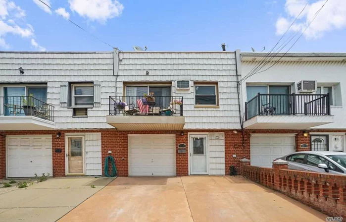 Beautiful townhouse w/ terrace, 2 full baths, 2 half baths, 3 bedrooms, s/s appliances, granite counters & table, alarm system, beautiful trek deck, AG pool, house is fully air conditioned, tiled floors, all updated and renovated, 2 car driveway, garage, beautiful view of water from front balcony, office, large den area https://www.dos.ny.gov/licensing/docs/FairHousingNotice_new.pdf