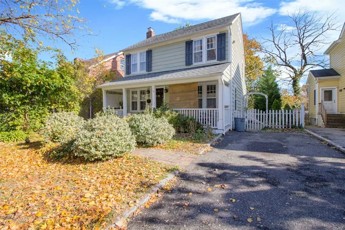 Move Right Into This Updated Colonial With Rocking Chair Porch Situated On A Cul-De-Sac In The Hamlet Of Oyster Bay. Beautiful Granite Kitchen, Formal Dining Rm, Spacious Living Room With Fireplace. Finished 3rd Fl Loft With Skylights, Finished Basement, Cac, 4 Zone Gas Heat. Close To Village, Beach, Railroad.