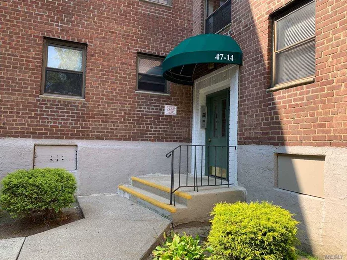 Lovely, Bright, Corner One Bedroom Apartment Located in the Heart of Bayside. Enjoy Outside Pool. Close to Bell Boulevard, Shopping, Restaurants, and Transportation. Garage Available for Extra Fee. No Flip Tax.