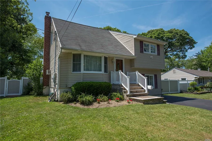 West Islip Mint Split Offers Living Room, Formal Dining Room, Eat In Kitchen, With Sliding Glass Door To Entertaining Deck. Wood Floors Throughout Den Basement W/ One Bedroom Accessory Apartment. Proper Permits Required. Fully Fenced Backyard Meticulously Landscaped. Won&rsquo;t Last!