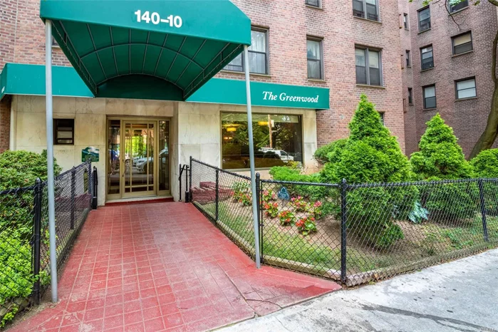 Fully renovated rare 3 Bedroom unit on the top floor located in the heart of Briarwood. Spacious layout, hardwood floors thru out, ample closet spaces. Live-in super, storage, laundry, and garage parking on W/L. Concrete floors/ceiling. 2 blocks to the brand new Briarwood-Van Wyck Blvd E/F subway station, library, supermarkets & restaurants. Short commute To JFK Airport and Jamaica LIRR station.