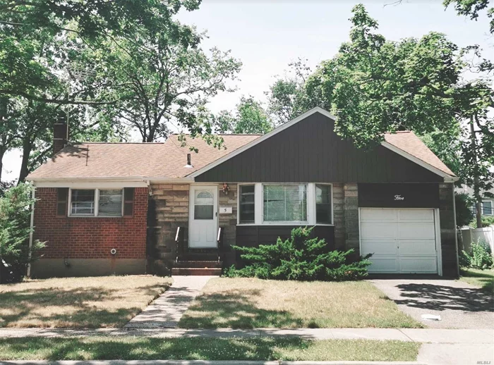 House needs work, As-Is, Great Potential for Builder/Investor. Great Potential. Central Location to all Shopping, Library, LIRR, Pkwys, etc. Located in Syosset SD#2.