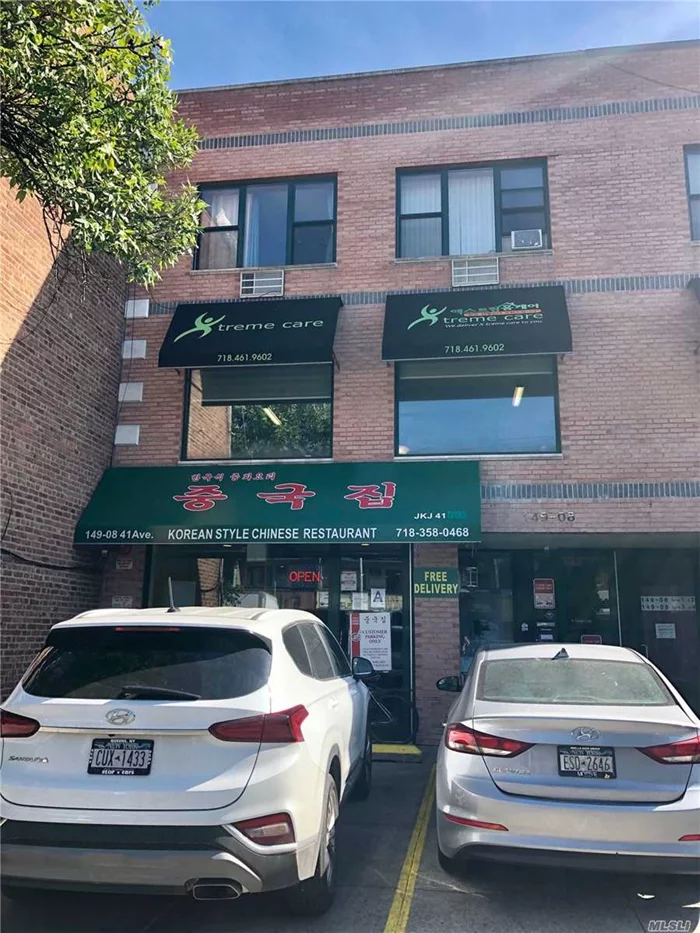 half block from lirr murray hill station, first floor- restaurant $9, 000 tenant pays 70% re tax- lease expiration 5 years, 3% increase second floor - community facility-$4300 tenant pays 30% re tax, Aug 31, 2020 exp, also for rent - 1650 sq third floor - 2x 1` br apts , $1400 eqch apt No lease