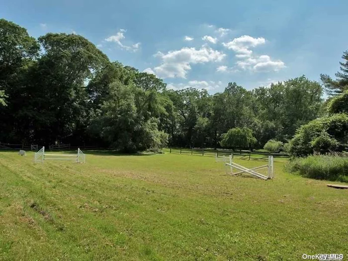 Build your dream house on 3 Prime Acres in the Jericho School District located at the end of a long private driveway, away from the main road.