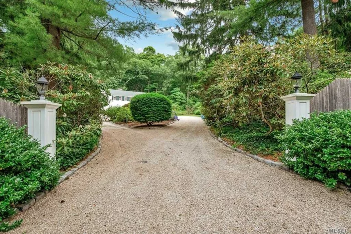 Stately colonial Home office on 2 well landscaped acres in the Locust Valley school district. Stunning Architectural features, including elegant moldings agracious sweeping staircase. And randy width pegged wood flooors. Convenient to trains and easy drive to Hamptons. Due to New York State guidelines Face masks and gloves are to be worn to view the listing.