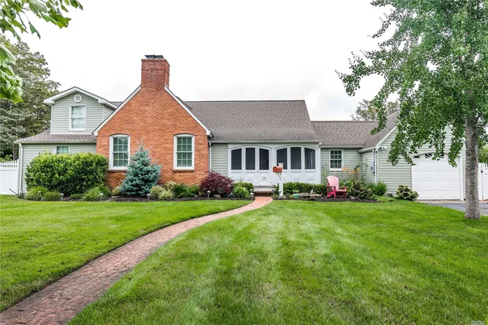 Imagine Yourself In This Beautifully Renovated Cape-Cod Style Home In The Heart Of Old Harbour Green! Situated On Park Like Grounds, This Home Features An Oversized Custom Kitchen With Every Amenity, Including: Radiant Heated Floors, Viking 5 Burner Stove, Quartz Countertops, Soft Close Cabinets and Double Oven. The Gorgeous Dining Room Off Of The Kitchen Flows Right Into The Living Room With A Wood Burning Fireplace. Beautifully Updated Baths Throughout. This Home Is In Flood Zone X And Requires No Flood Insurance.