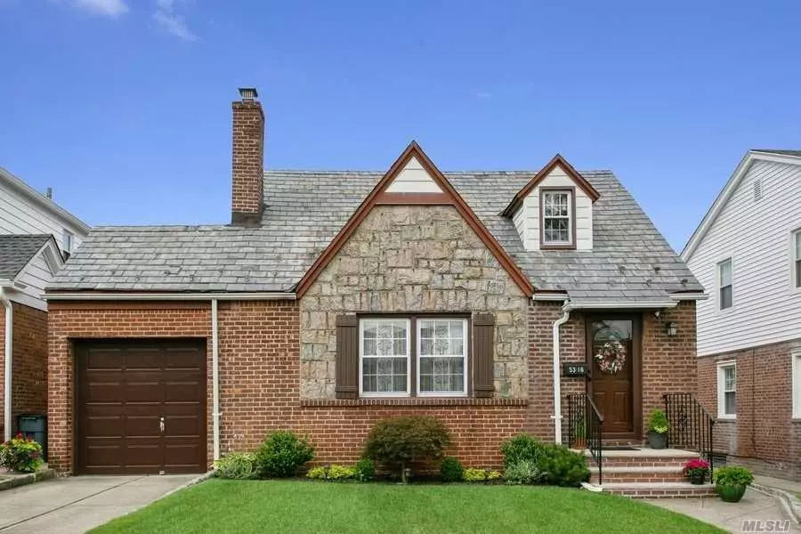 Prestine Cape Cod home located in Bayside Hills. Featuring 3bedrooms and 2 full bath. close to shops , LIRR and express bus.