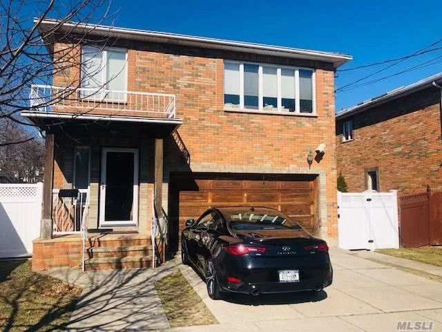 Renovated and spacious Brick home with tons of upgrades and space, room for extended family. Mother /Daughter with permits. Move in ready. Fenced private yard, central ac, 5 bedrooms 4 full bathrooms. Must be preappoved. Call for appt.