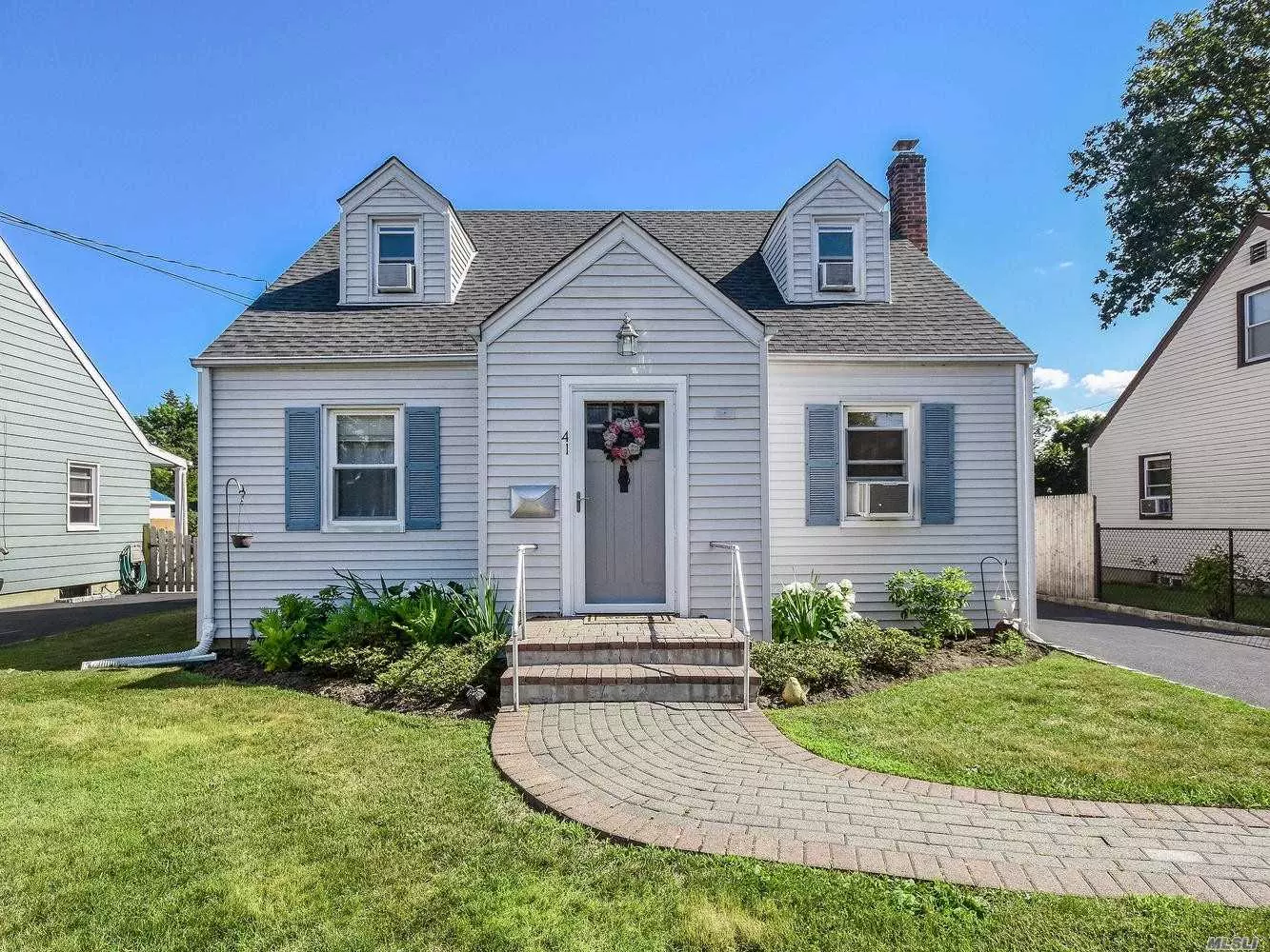 Come See This Updated Cape In The Crescent Beach Area Of Glen Cove....3 Bedroom, 2 Full Baths, Renovated Kitchen & Baths, Spacious Flat Backyard, Unfinished Basement WIth Utilities. This home Has An Air filtration System Close to Beaches, Train, Golf & Shopping