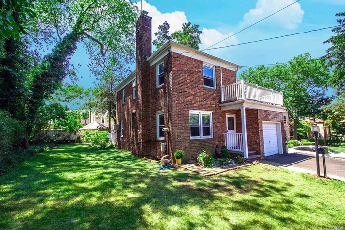 Welcome to the award-winning Great Neck school district. This home features 3 bedrooms, 1.5 Full baths, Eat-in Kitchen, Formal dining room. Full Basement, Partially Finished, Boiler Room, Laundry Room, and Patio Deck. Close to transportation, park, shopping, and much more, Large lot size: 60*100.