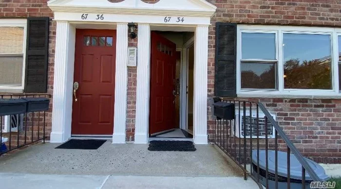 Beautiful Renovated Garden Style, 1st Floor 2 Bedrooms, Spacious Living Room, Dining Place, Kitchen And Bathroom with Windows, Lots Of Closets, Include 2 Free parking Sticks, Pets Allowed(dog limit 40 lbs), No Flip Tax, Bus Q25/Q34 On Kissena Blvd, 10Mins To Main St 7 Train Subway, Q64 On Jewel Ave, 15 Mins To Forest Hills, E/F/M/R Train To Midtown Manhattan.