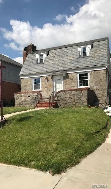 All Renovated Cape House For Rent in Fresh Meadows. Features Spacious 4 Bedrooms, 2 Full Bathrooms, Beautiful Kitchen with Stainless Steel Appliances/ Granite Countertops, Washer/Dryer, Full Finished Basement, Private Driveway/ Large Backyard. Excellent Location, Close to Buses, Cunningham Park , Restaurants and Stores.