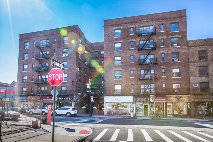 This pre-war condo is located in the heart of Austin street with an extremely low R.E. Tax. Close to all major shops and restaurants, only 5-min walk to subway station E, F, M, & R, and LIRR. The unit features updated kitchen and bathroom, huge bedroom, high ceilings, hardwood floor, windows in all rooms, live-in super, and a laundry room in basement.