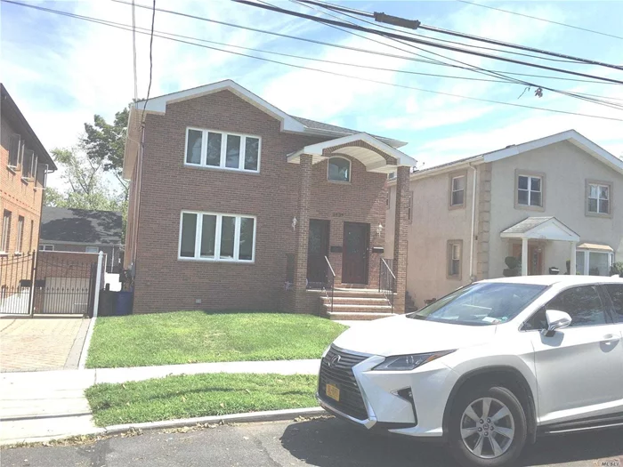 ***Start showing from Sept. 1st, 2020***. house was built in 2018, apt combined first floor and basement. 1350 sf on each floor. central air, close LIRR. close school. available on 9/01. per current tenants request, we can start to show at the end of August.