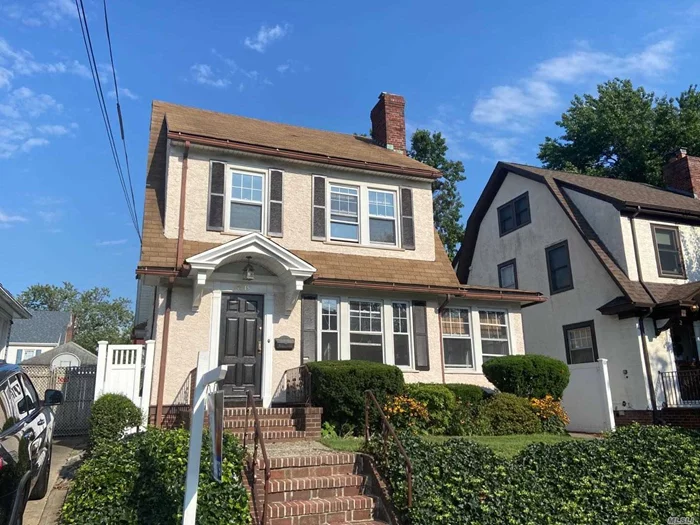Lovely, well maintained Colonial on quiet street in prime Auburndale location. Single family zoned, near to all transportation and shops. Det garage, large backyard, finished basement, with sep entrance, 3rd floor bedroom with storage. Priced to sell, don&rsquo;t miss this opportunity.