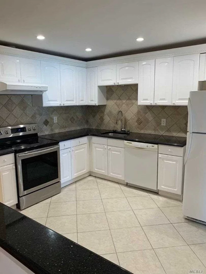 Spacious 3 bedroom 2 bathroom. Newly renovated with great ocean view. Move-in ready condition. Close to Bay Terrace Mall and bus stops Q13, QM2, QM 32. Great neighborhood and school district.