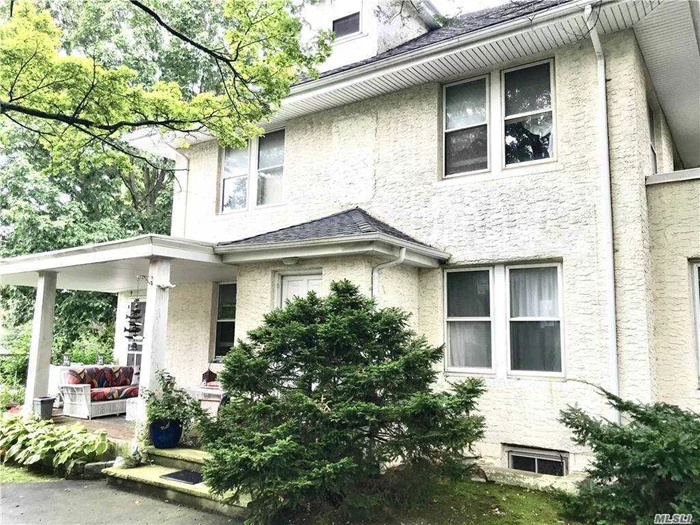 Large Colonial in Douglaston. Renovate and start making memories in our large 3 bedroom, 1.5 bath home. 1st Floor features 9&rsquo; ceilings, L/R with working fireplace, formal D/R, Den, Office & Kitchen. 2nd floor offers 9&rsquo; ceilings, 3 bedrooms and 1 full bath, Full basement with 1/2 bath. 1 car detached garage, private rear yard. Nice porch off dining room. Douglas Manor is know for it&rsquo;s waterfront community, quiet country like settings. A Place to dock your boat and more. Walk to LIRR Stations 28 Min to NYC. P.S. Sch. Dist 26, close to all shopping & More.