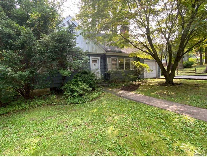 Charming Detached Cape on an Oversized 93x100 Lot Size. Great Opportunity to Renovate, or Build Your Own Custom Home. Top Schools- Great Neck District. Very Convenient Location in The Village of Great Neck and Close Proximity to Parks, Schools, Transportation, Shopping and Houses of Worship. House is Located on a Quiet Street with Park Like Setting Property!