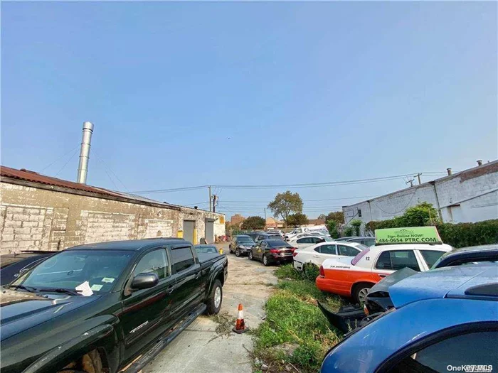 Calling All Investors, Developers & End-Users!!! 18, 200 Sqft. Light Industrial Warehouse For Sale Asking Only $2.29m (Proforma 9.97 Cap)!!! The Property Is Currently Home To A Successful Auto Body Shop, Auto Repair Shop, +++!!! The Property Features High 18&rsquo; Ceilings, 3 Phase Power, Spray Booth, New LED Lighting, Sprinklers, Low Property Taxes, Waste Oil Heater, Solar Power, Excellent Signage, Great Exposure, 30+ Parking Spaces, 2 Private Parking Lots, Multiple Bays, +++!!! This Portion Of Peninsula Blvd. Has A Daily Traffic Count Of 40, 000-75, 000 Cars Per Day!!! Located Across The Street From McDonald&rsquo;s. Neighbors Include McDonald&rsquo;s, 7 Eleven, Home Depot, Taco Bell, Walgreens, Retro Fitness, Burger King, AT&T, Wells Fargo, Stop & Shop, KFC, White Castle, Wendy&rsquo;s, Chase, Advanced Auto Parts, T.J. Maxx, Pep Boys, Dunkin&rsquo; Donuts, +++!!! Location, Location, Location!!! Situated On A Huge 23, 072 Sqft. Lot. This Could Be Your Next Development Site! The Property Can Be Delivered Vacant If N