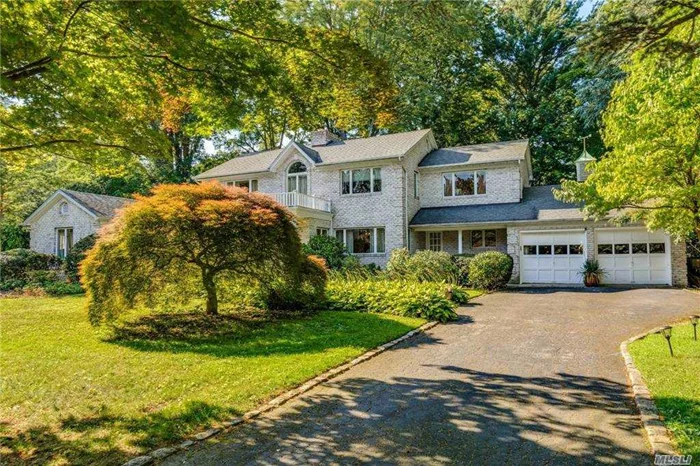 Beautiful all brick center hall colonial in the heart of Flower Hill. Prime Location, great curb appeal, Mid block, all oversized rooms & windows, Hardwood flooring, 4 fireplaces, vaulted ceiling, gracious EIK W/Center Island and breakfast nook, All Gas, Shy 1/2 acre. Taxes are being. Must see to appreciate.