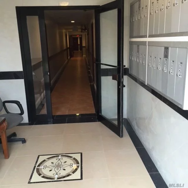 large luxury condo unit, southern exposure, bright and spacious. convenient to all.