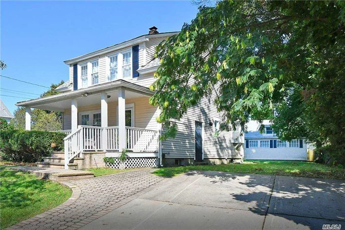 You&rsquo;ll love this fully renovated front-porch Colonial-style home with a charming cottage, located on a kid-friendly cul-de-sac. Features open floor plan, new hardwood floor throughout, sun-filled living room and dining room, Modern eat-in kitchen, stainless steel appliances and breakfast nook designed for cozy dinners, beautifully tiled modern bathrooms and all new plumbing, electrical, central AC and gas heating. Minutes to shops, restaurants, LIRR and expressway.