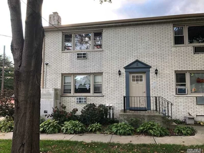 Beautifully done immaculate upper unit with wood floors throughout. Large amazing deck off the master bedroom. Bright and cheerful open floor plan.