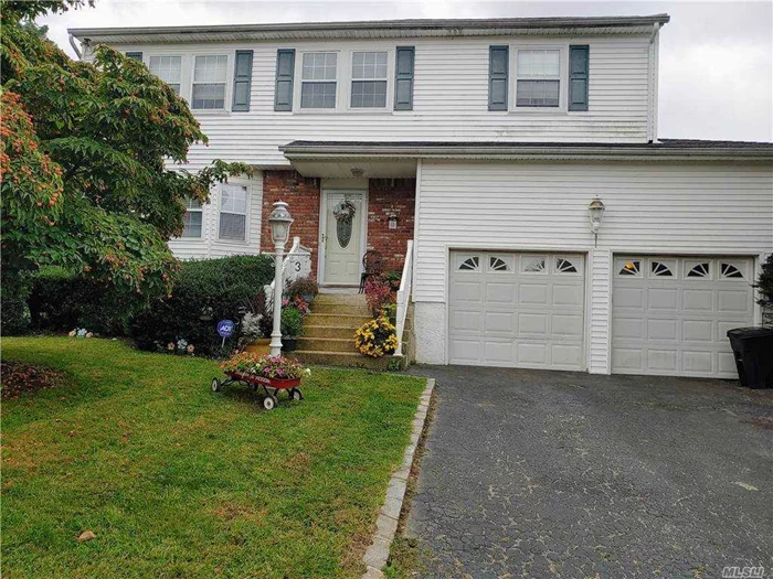 Great Colonial , Bright And Sunny, Spacious Rooms, LRm/FP, DRm, PRm, EIK, CAC, 2 Car Garage, Patio Master Brm, MBath, 3 Brms, 1Bath. Lovely Fenced Back Yard.