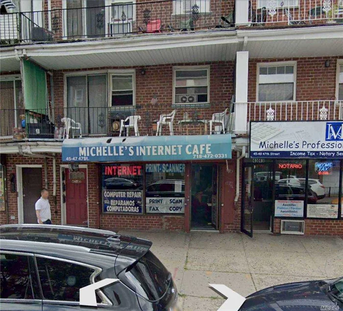 Retail/Office space (appx 660 sq ft) less than a block away from Greenpoint Ave & Queens Blvd.