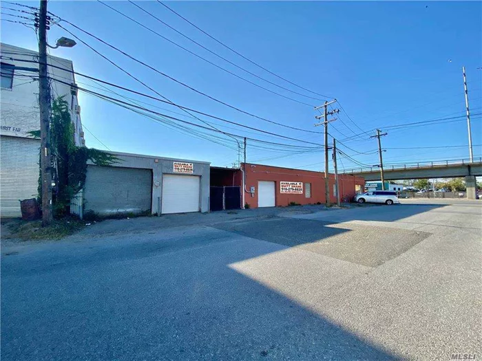 Calling All Investors, Developers & End-Users!!! 4, 180 Sqft. 3 Unit Warehouse/ Retail Building For Sale. Zoned Industrial The Property Features 3 Roll-Up Doors, High 12&rsquo; Ceilings, 3 Phase Power, New Roof, 2 New CAC Units, All New LED Lighting, Low Property Taxes, Great Exposure, 3 Private Offices, Excellent Signage, New Security System, +++!!! The Building Recently Had Over $200, 000+ In Renovations Done!!! The Building Was Previously Home To A Police Uniform Manufacturing Company/ Store. 533-537 W. Hoffman Avenue Is Located Across The Street From The LIRT On The Corner Of S. 13th Street & W. Hoffman Avenue. Taxes $14, 353.76
