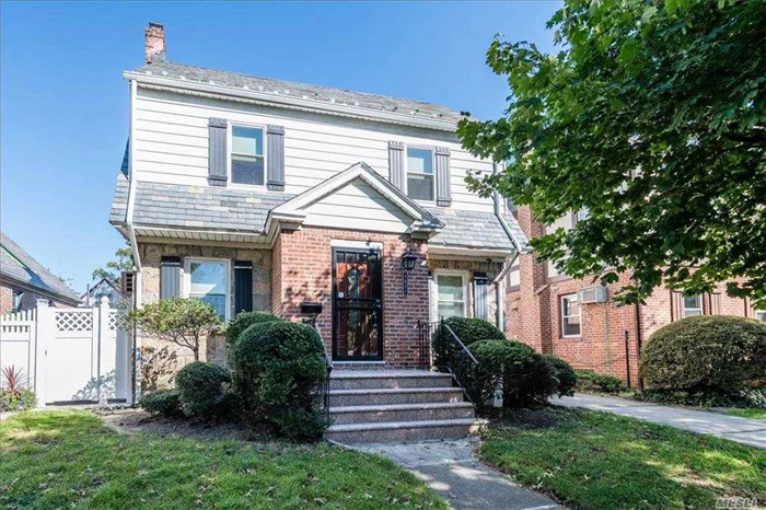 Beautiful Single Family Home Located in the Heart of Bayside. Features 4 Bedrooms, 2 FullBaths, Living Room & Formal Dining Room. Full Finished Basement. Convenient To All.