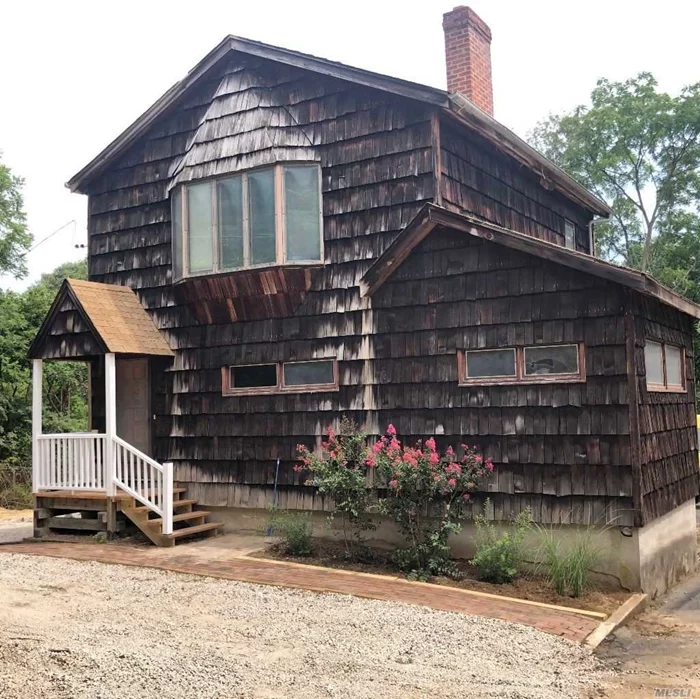 Whole House Rental- VERY clean, carpets 8 months old, wood floors, and a fireplace. CAC , Finished basement with washer & Dryer. Deck off dining area...Lots of parking, close to train and stores-Syosset Schools...Not a drive-by...must see interior! LL will snow plow driveway & be responsible for ground care-