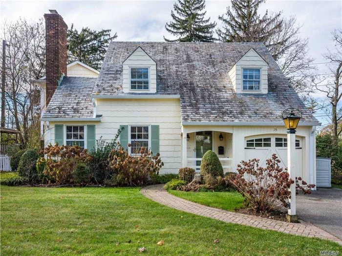 This beautiful 4 Bedrooms, 2.5 Bath Colonial , Living Room opens To Dining Rm & Family Room. 2nd floor has 4 Beds including a Master Suite W/ new renovated bathroom and 3 Add&rsquo;l Bedrooms which share A full bath. Hard Wood Floors , Large Crown Moldings with Updates & Extension.