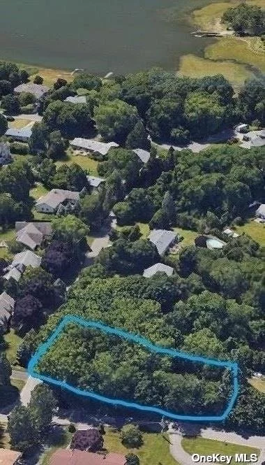 Located in Southold Park District, this piece of paradise is waiting for your inspiration! Close to town, school, bay beaches and boat ramp with access to Goose Creek and Goose Bay. Single and separate adjacent property located at 465 Mailer Ct # 1000-70-9-35 is available as well. See separate listing