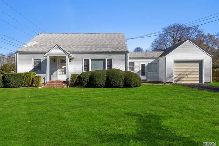 Mid-Century Cape, lots of original woodwork and cabinetry. Wood Floors, 3Br, 1Ba, Spacious Eat in Kitchen, breezeway to one car garage. Full basement, Plenty of room for large barn/garage for the contractor or handyman, dual driveways. Half mile to wonderful LI Sound Beach.