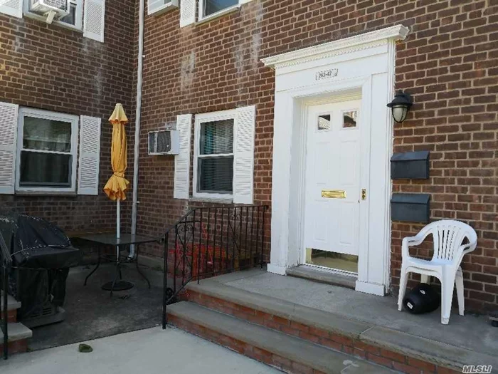 Beautiful 1st floor 1 Bedroom, 1 Bath Co-Op Rental. Recently renovated kitchen, bathroom. New windows, hardwood floors throughout. Close to shopping, transportation and park.