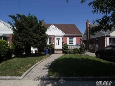 Beautiful One Family Brick House In Auburndale Section Of Flushing , Quiet Street. Central AC, New Kitchen w/Granite W/Stainless Steel Appliances.4 Good Sizes Bedrooms, Hardwood Floors Thru-out , Huge Walk Out Basement(Finished).Updated Baths with Marble Tiles , Private Driveway Backyard , Beautiful Landscaped Yard. Walk To Lirr & Express Bus, Q27 Local Buses To Main Street, Mins to Northern Blvd and Hmart..