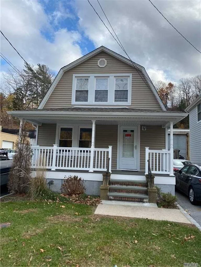 Lovely newly renovated full-house rental in Oyster Bay. 3 bedrooms, 1.5 bathrooms, with full unfinished basement. Washer dryer. Close to shops and restaurants, grocery store, schools, and train station. Available immediately!  **No access to garage and only one driveway spot available to tenant. Next to a body shop. No back yard, just a small patio)** Must provide proof of income and credit report as well. Thank you!