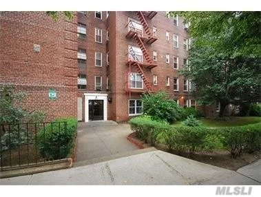 Gut renovated Two BR Sponsor Unit with no board approval in sought after Sunnyhill Gardens. Across from a park, one blk to #7 train, walk to shopping on Skillman Ave. All new with Corian Countertops, Maplewood Cabinets and Stainless Steel Appliances. Low maintenance, parking garage waiting list.