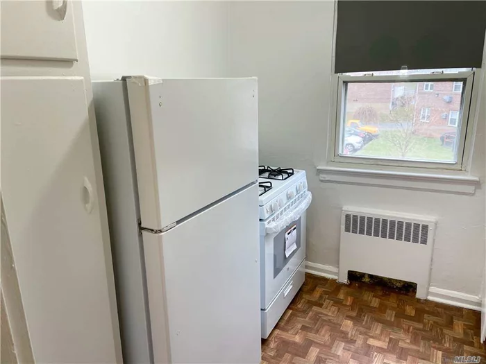 Newly Listed in Alley Pond! Sunny and Bright Upper Unit Boasts Fresh Coat of Paint and Wall to Wall Carpetting. New Refridgerator and Oven Installed! Bathroom, Lots of Closets! Near Schools, Shops, & Transportation