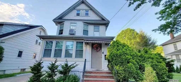 Diamond condition. First floor with basement rental. Great Floral Park school district. Large yard. Duplex 2 beds 1.5 baths. Ready to move in. Easy street or share driveway. Private laundry.