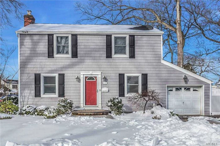 Mint 3 bdrm 1 1/2 bath center hall colonial in the desirable Crest Section.Granite/stainless Kitchen, marble bath, Hardwood floors, Full basement, 2 zone CAC, IGS, Gas heat/cooking, custom closets, generator hookup, wired for surround sound. Won&rsquo;t last!