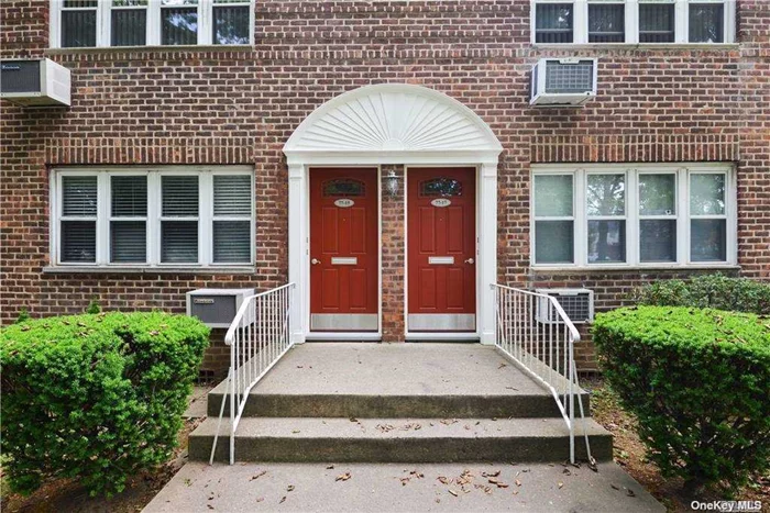 This Alley Pond Beauty Boasts an Airy Feel Featuring Clean Crisp Hardwood Flooring, Updated Kitchen with Washer & Dryer Combo, Spacious Dining Area, Immaculate Bathroom, & Large Bedroom With Lots of Closets. Lots of Windows. True Corner Unit! Near Schools, Shops, & Transportation. QM5 & QM8